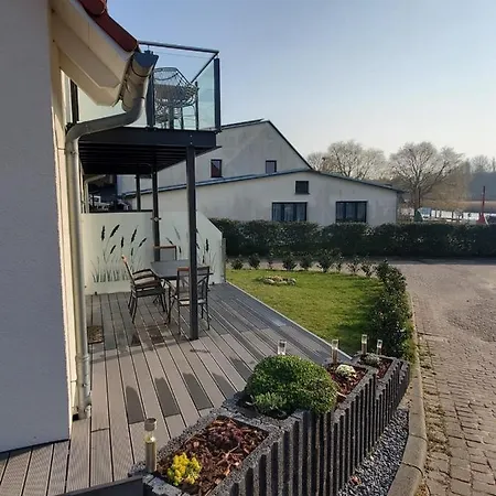 Ferienhaus Am Yachthafen 2 Apartment *
